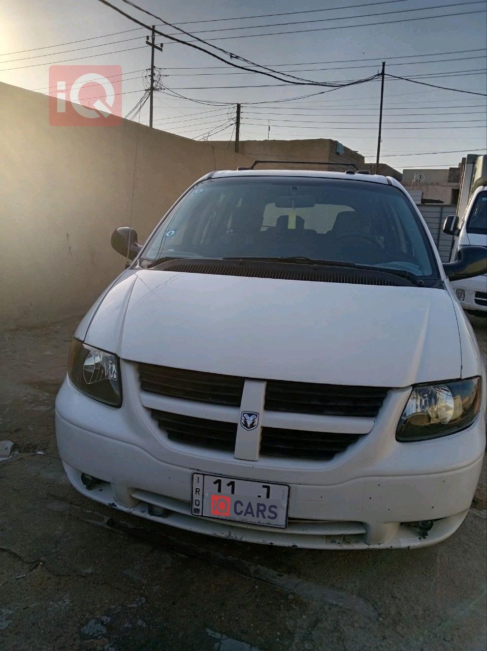 دودج كارافان